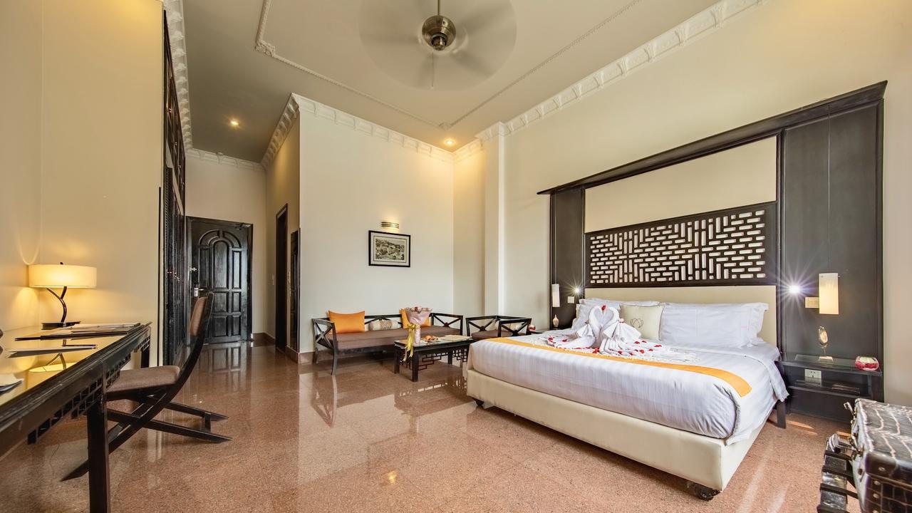 Junior Suite King Bed